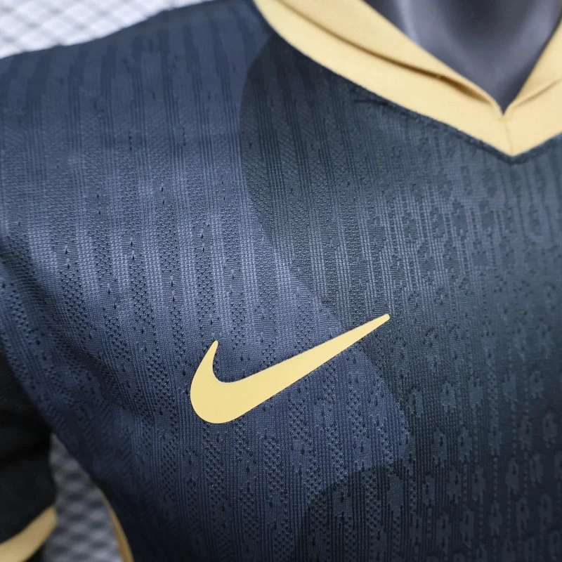 Barcelona "La Noche Dorada" Limited Jersey - Image 4