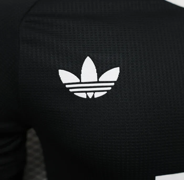 2024/2025 Bayern Munchen Goalkeeper Third Away Kit - Image 4
