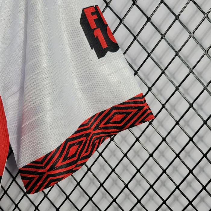 Flamengo Retro 1995-1996 Away Kit - Image 7