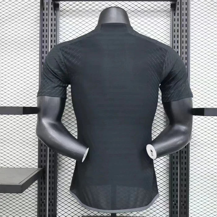 Flamengo 2023/2024 Away Kit - Image 2