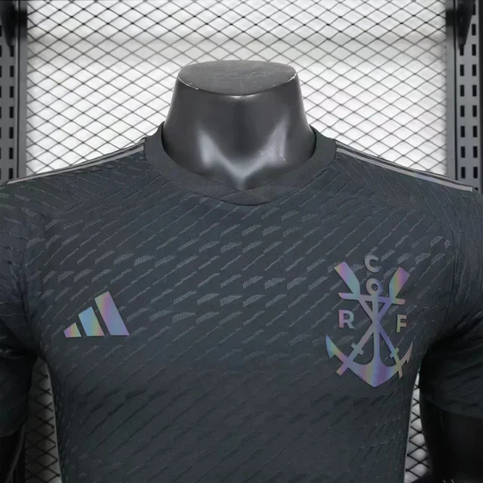 Flamengo 2023/2024 Away Kit - Image 3