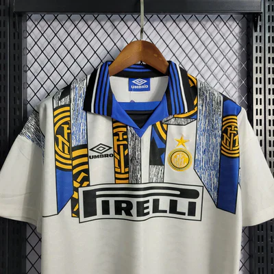 Inter Milan Retro 1995-1996 Third Jersey - Image 3