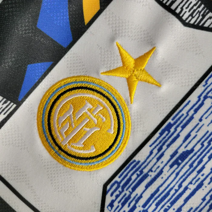 Inter Milan Retro 1995-1996 Third Jersey - Image 4