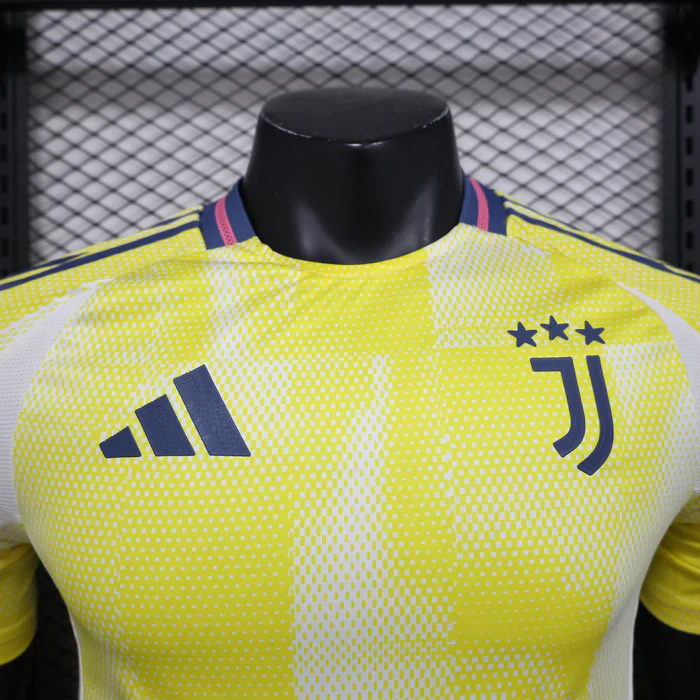 Juventus 2024/2025 Away Kit - Image 3