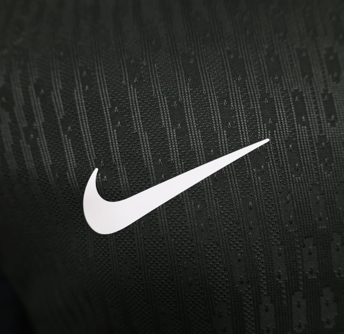 Liverpool 2024/2025 Away Kit Long Sleeve - Image 4