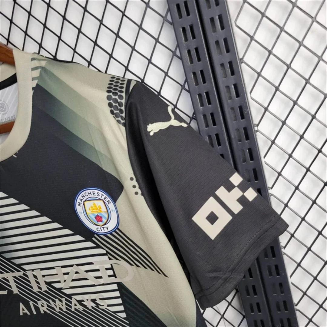 Manchester City 2025/2026 Limited Jersey - Image 7