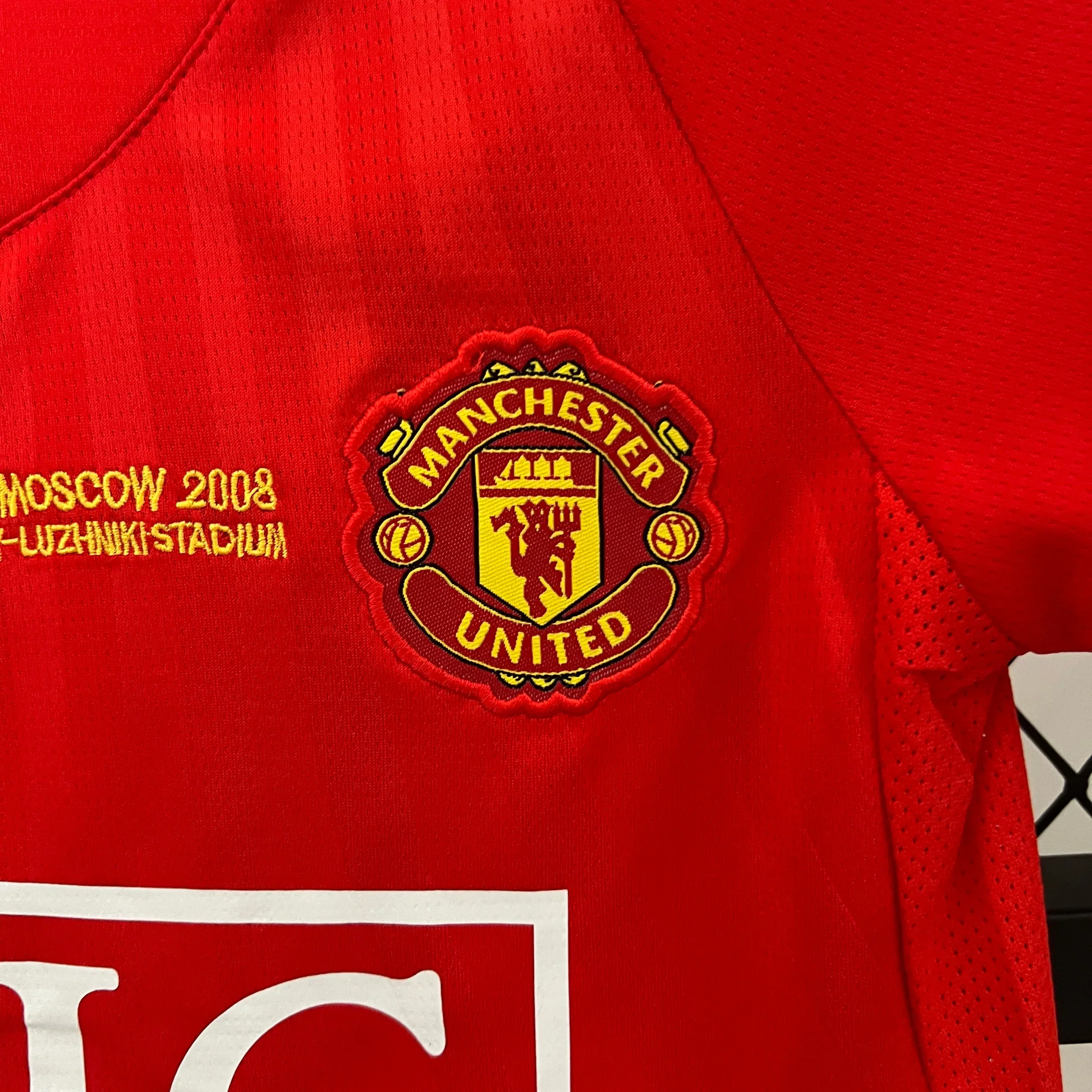 Manchester United Retro 2006/2007 Home Jersey Kids Size - Image 5