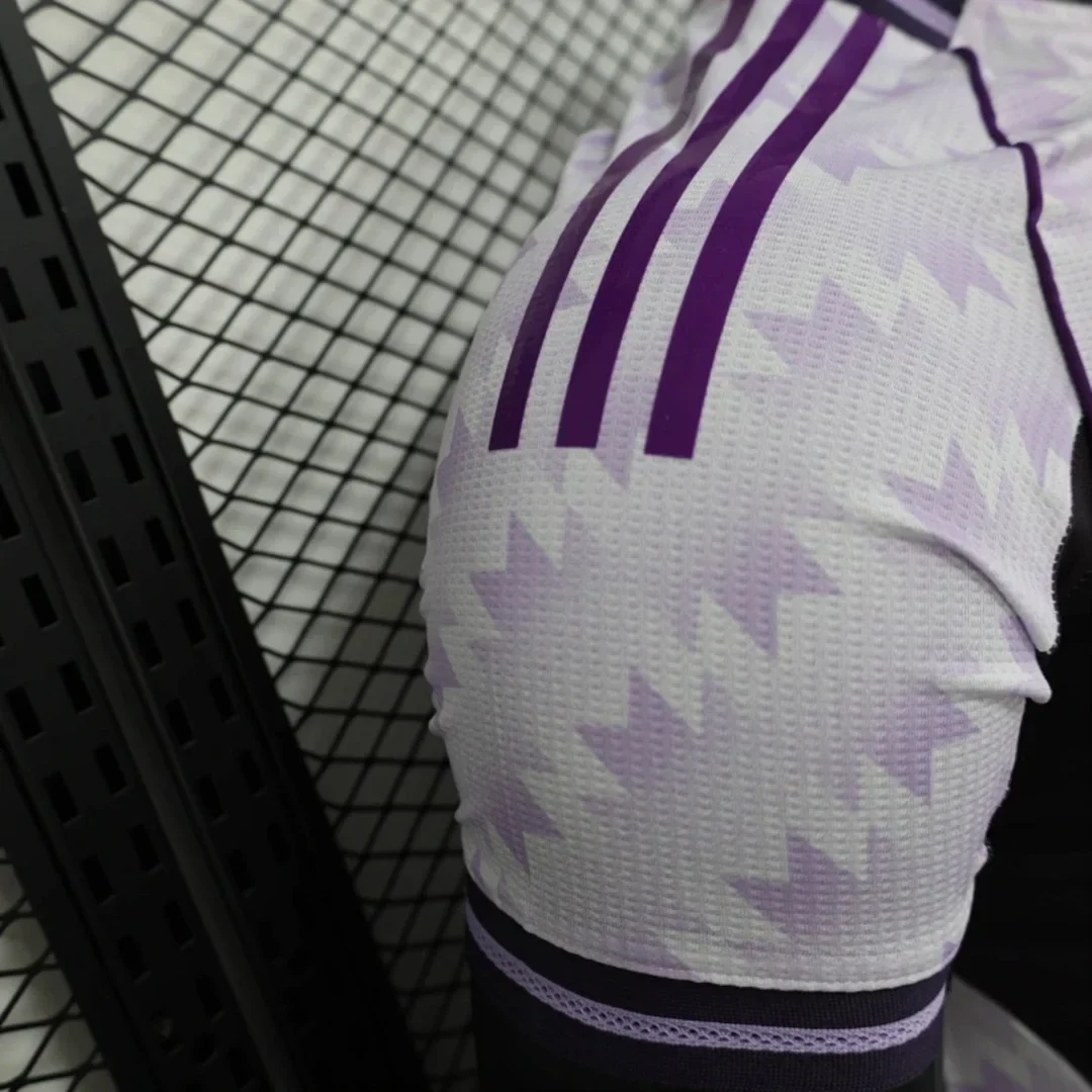 Manchester United "Starlight Fade" Limited Jersey - Image 6
