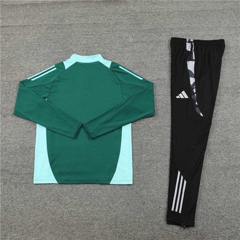 Manchester United Black and Green Tracksuit - Image 2