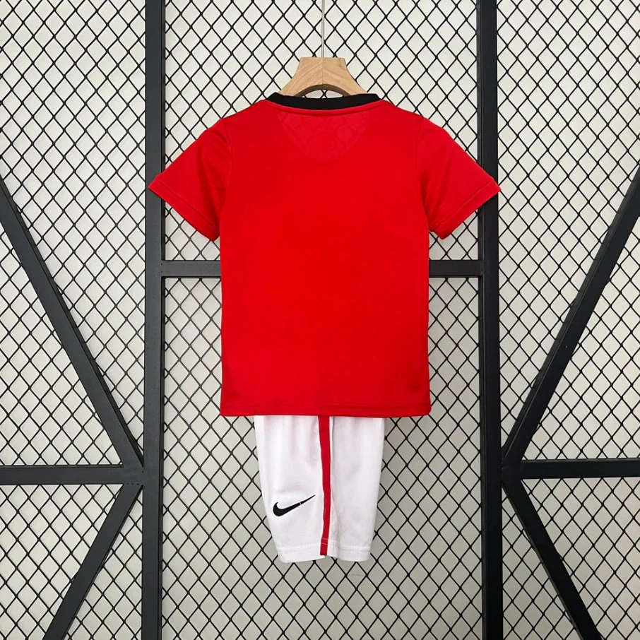 Manchester United Retro 2009/2010 Home Jersey Kids Size - Image 2