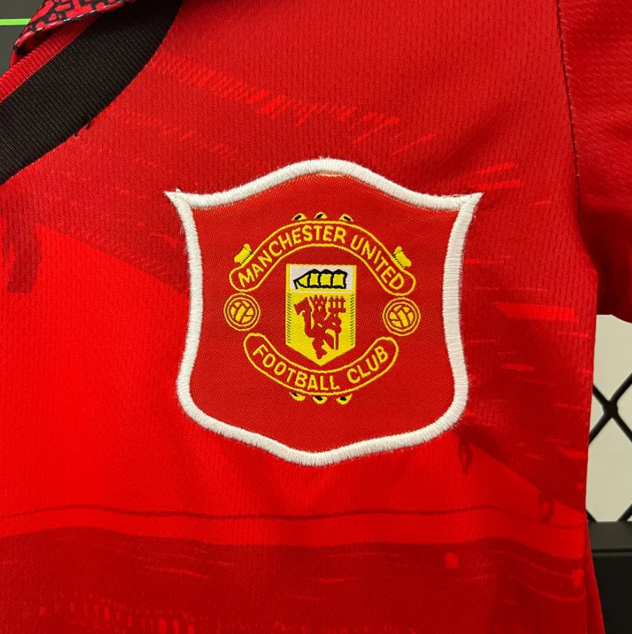 Manchester United Retro 1994/1996 Home Jersey Kids Size - Image 3
