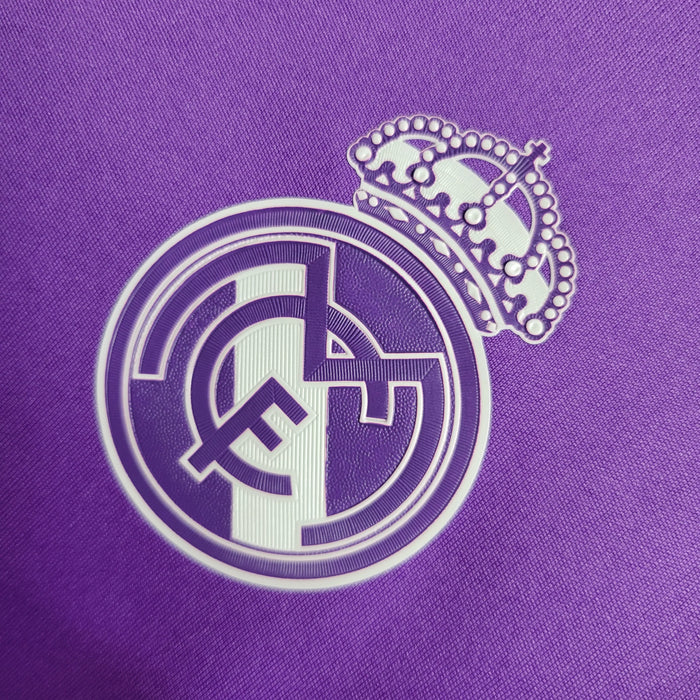Real Madrid Retro 2016-2017 Away Kit Long Sleeve - Image 4