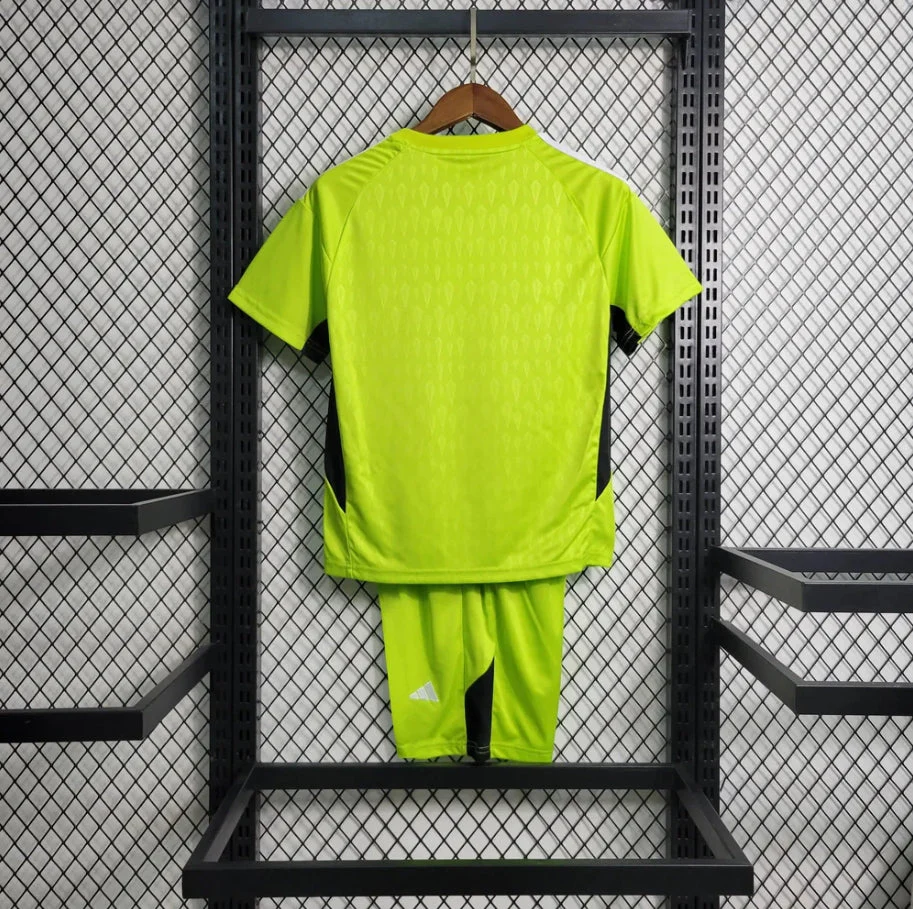 Real Madrid 2023/2024 Goalkeeper Green Jersey Kids Size - Image 2