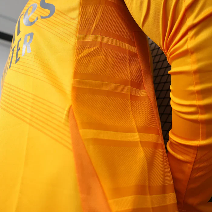 Real Madrid 2024/2025 Away Kit Long Sleeve - Image 8