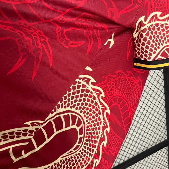 Real Madrid "Dragón De Fuego" Limited Jersey - Image 4