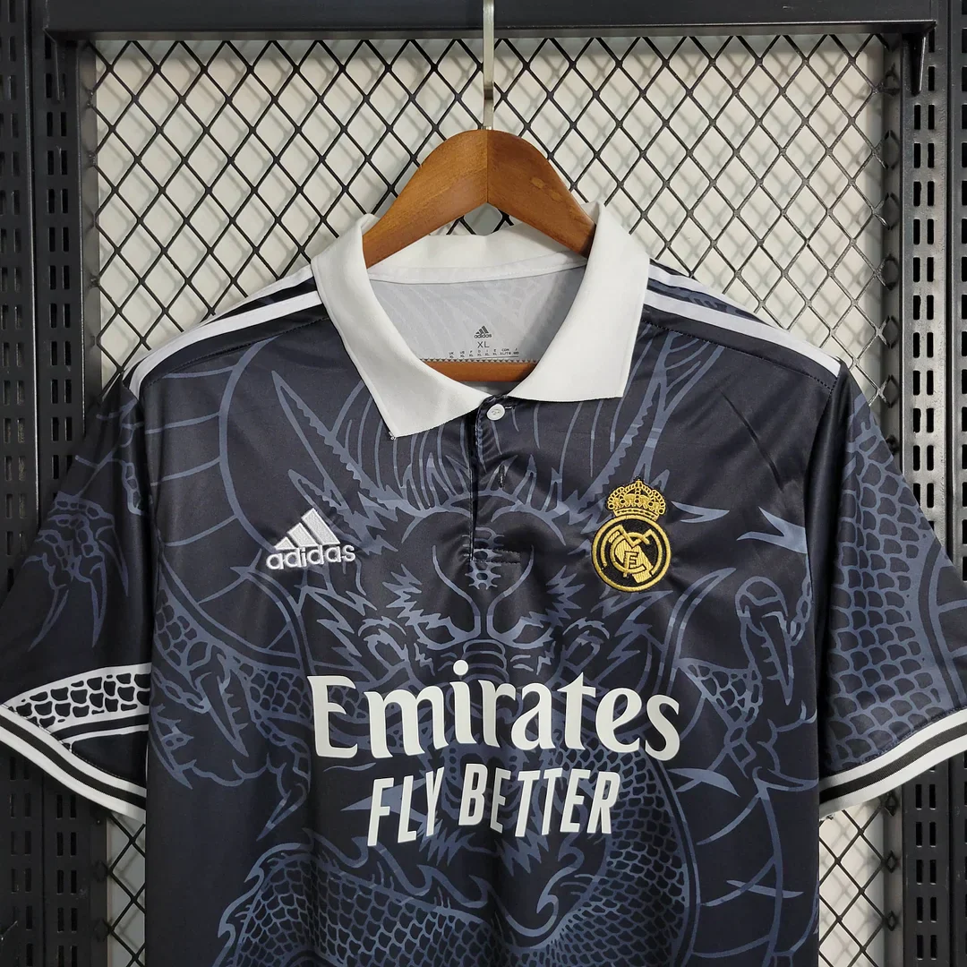 Real Madrid "Dragón Negro" Limited Jersey - Image 4