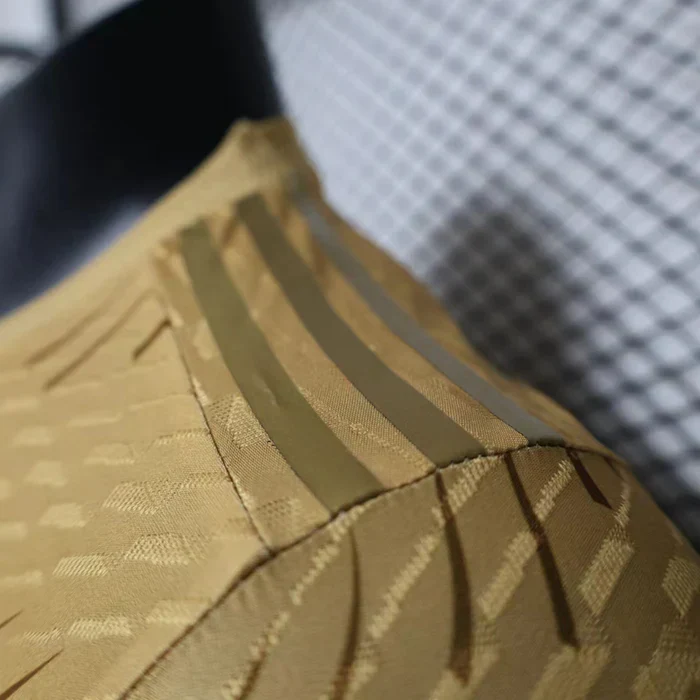 Real Madrid "Golden Whirlwind" Limited Jersey - Image 7