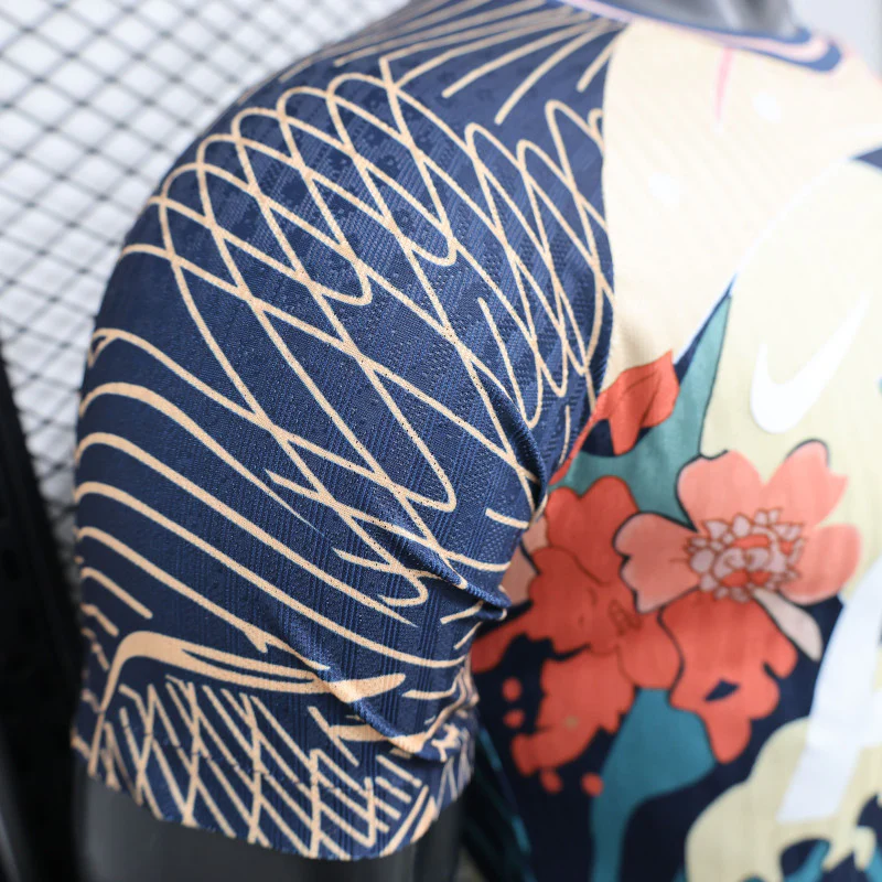 Tottenham "Spurs Hokusai" Limited Jersey - Image 6