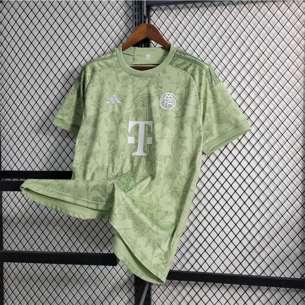 Bayern Munchen "Centurion" Limited Jersey - Image 5